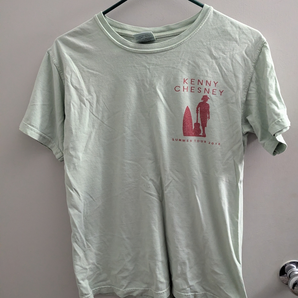 Kenny Chesney 2018 Summer Tour Small Graphic T-shirt Country Music Collectible